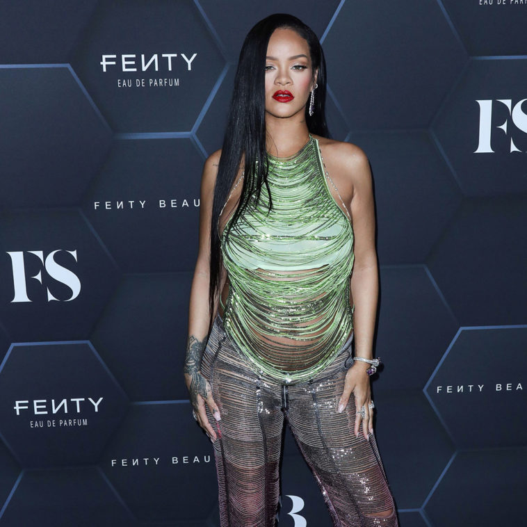 Schwangere Rihanna bei Superbowl 2023 in die Top 10 der besten Auftritte gewählt Schwangere Rihanna bei Superbowl 2023 in die Top 10 der besten Auftritte gewählt