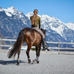 Mädchen auf dem Pferd ist Sommerhit 2023 Mädchen auf dem Pferd ist Sommerhit 2023